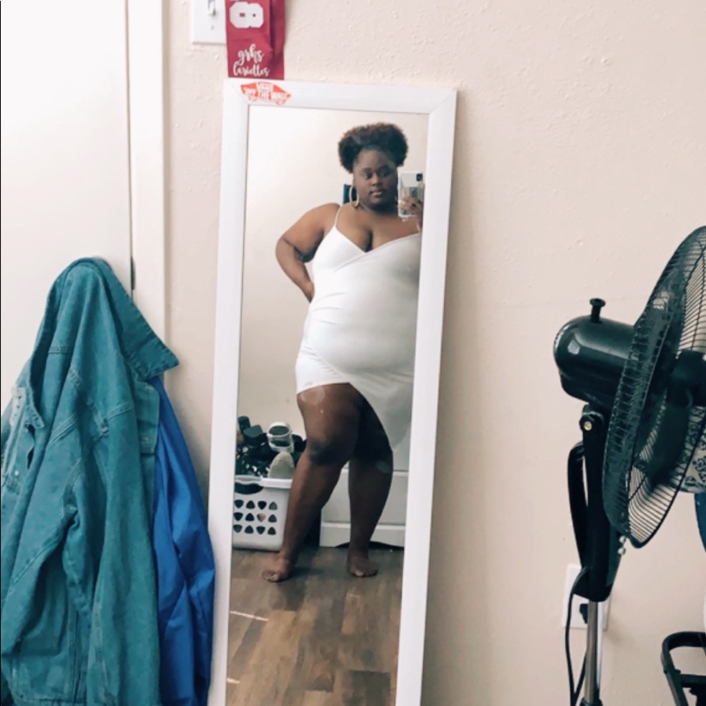 Mind Code dresses - Picture 3 of 3
